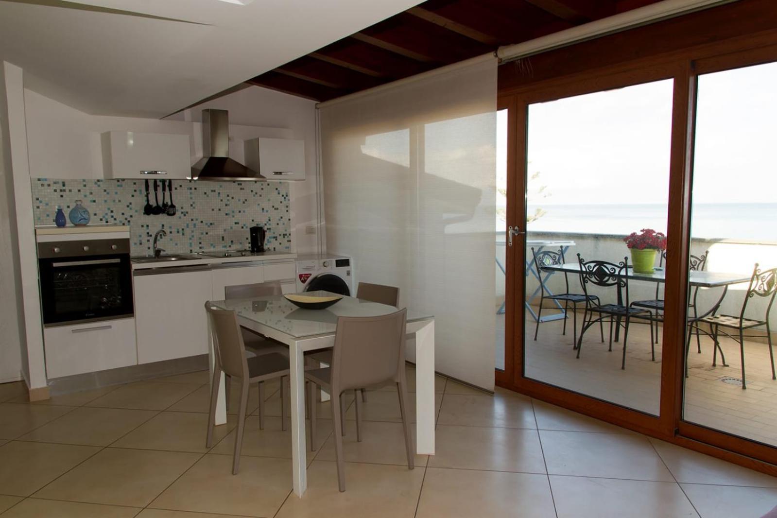 אפרטהוטל סנטה תרזה די ריבה Riviera Ionica מראה חיצוני תמונה