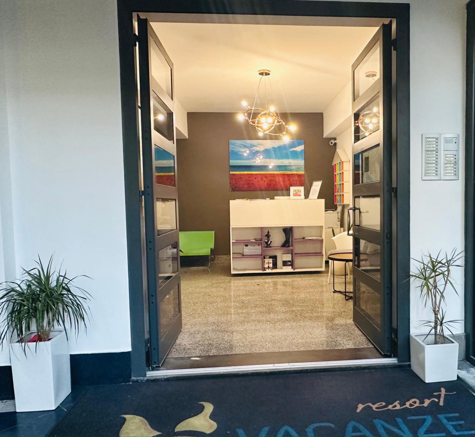 אפרטהוטל סנטה תרזה די ריבה Riviera Ionica מראה חיצוני תמונה
